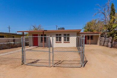 2431 E 24th St, Tucson, AZ 85713 - photo 2