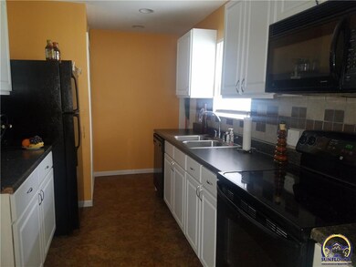 2424 SW Mission Ave, Topeka, KS 66614 - photo 6