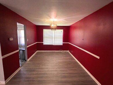 17611 Winston Dr, Country Club Hills, IL 60478 - photo 5