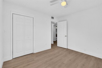 41 Miami Gardens Rd, West Park, FL 33023 - photo 7