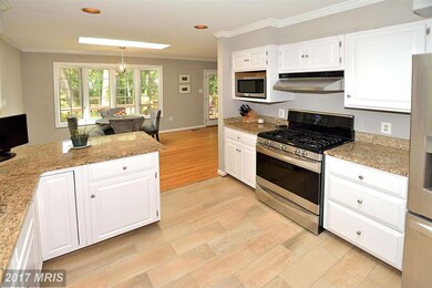 6528 Oakwood Dr, Falls Church, VA 22041 - photo 7