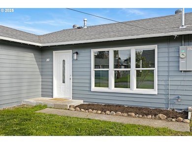 260 SW Ford Ave, Winston, OR 97496 - photo 4