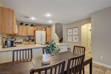 Dining/Kitchen