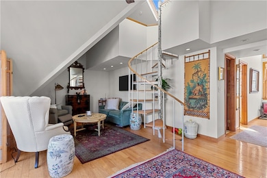 11 Catherine St unit B, Newport, RI 02840 - photo 7