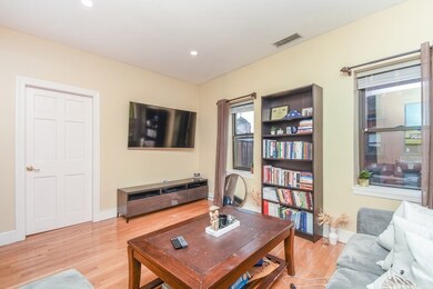 233 North St unit 4, Boston, MA 02113 - photo 4
