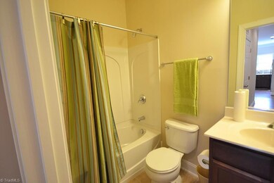 655 Stags Leap Ct unit Lot 129, High Point, NC 27265 - photo 4