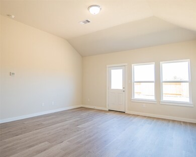 2521 Grace St, Bay City, TX 77414 - photo 7