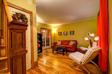 399 E Orleans (2 of 26)