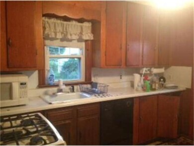 182 Lakeview Ave, Ludlow, MA 01056 - photo 5