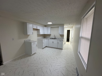 991 Hugo St, Indianapolis, IN 46229 - photo 6