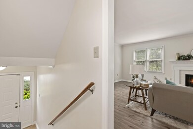 6054 Morgan Ct, Alexandria, VA 22312 - photo 3