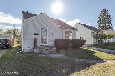 715 Southover Rd, Toledo, OH 43612 - photo 3