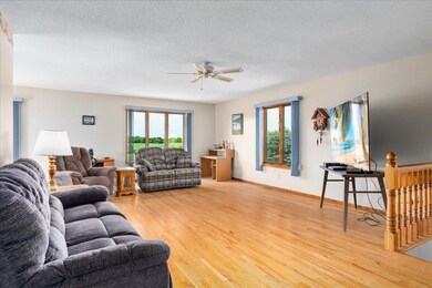 Spacious living room