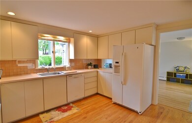 10 Briarwood Dr, Barrington, RI 02806 - photo 7