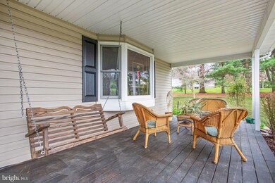 329 Kingston Cir, Sykesville, MD 21784 - photo 3