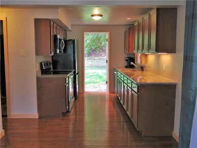 All new appliances and granite countertops. hardwo