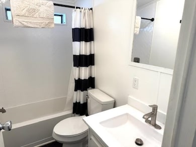 200 Riverwood Ln, Dunsmuir, CA 96025 - photo 5