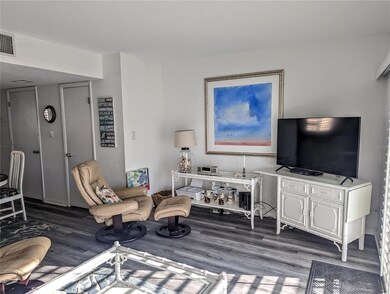 815 Ocean Shore Blvd unit 11, Ormond Beach, FL 32176 - photo 6