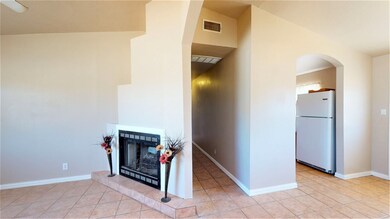 2000 Pecan Dr, Alamogordo, NM 88310 - photo 5