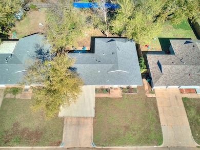 Birds eye view of property