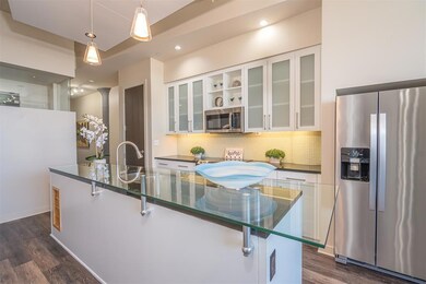 Great for entertaining and the refrigerator stays 