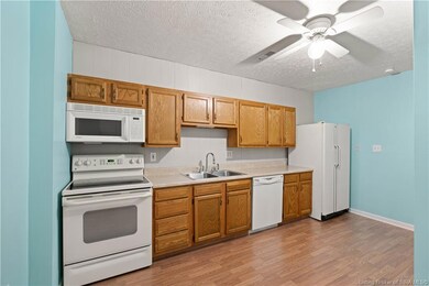 47 Valley View Ct, New Albany, IN 47150 - photo 3