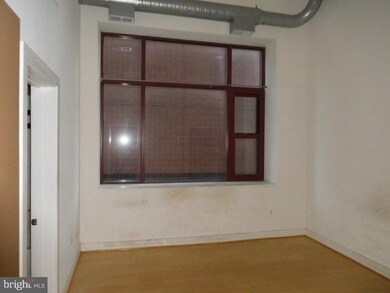 22 S Howard St unit R302, Baltimore, MD 21201 - photo 4