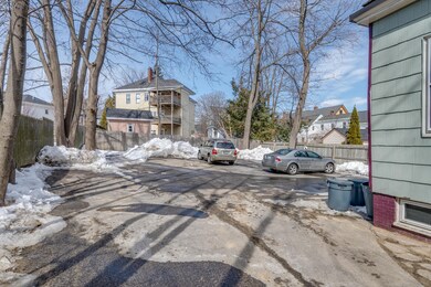 325 Spring St Unit 1 Portland-large-007-
