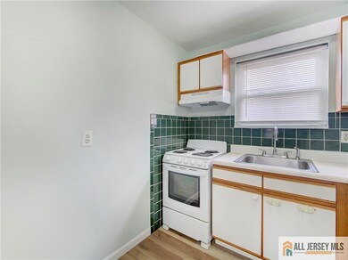 289 Main St unit 2N, Spotswood, NJ 08884 - photo 3