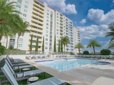 BEAUTIFUL RENOVATED POOL WITH SPA