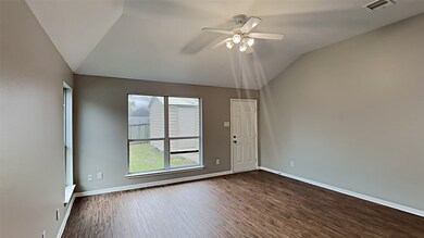 10814 W Jewel Bend Ln, Houston, TX 77075 - photo 2