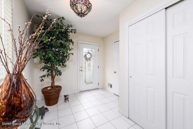 NOTUS ENTRYWAY 2
