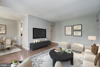 3800 Lyndhurst Dr unit 204, Fairfax, VA 22031 - photo 5