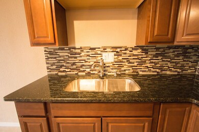 1100 Alvarado Dr SE unit 204, Albuquerque, NM 87108 - photo 5