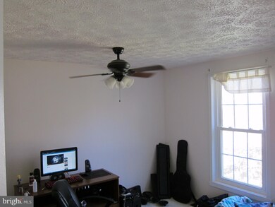 6503 Creekwood Dr, Fredericksburg, VA 22407 - photo 5