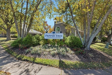 1001 Autumn Woods Ln unit 111, Virginia Beach, VA 23454 - photo 4