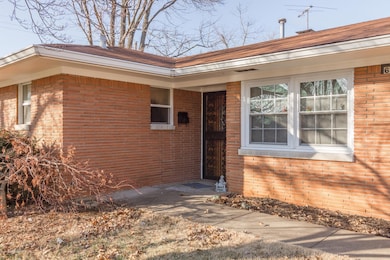 6103 Apex Dr, Louisville, KY 40219 - photo 2