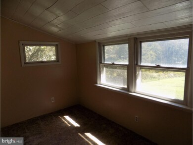 1260 N Reading Ave, Bechtelsville, PA 19505 - photo 4