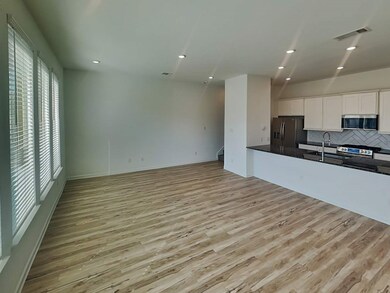 4026 Champlain Way, Rosharon, TX 77583 - photo 6