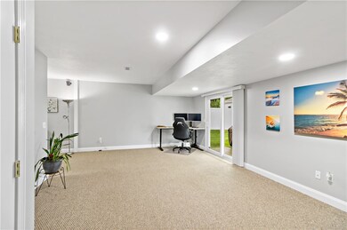 430 Dover Ave, Riverside, RI 02915 - photo 4