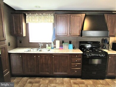 296 Rips Dr, Lothian, MD 20711 - photo 3