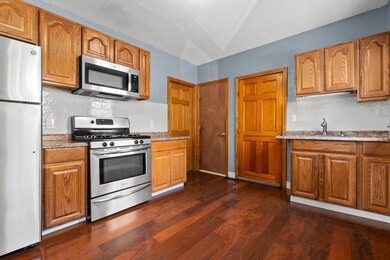 8 Windsor Ave unit 1, Lynn, MA 01902 - photo 6