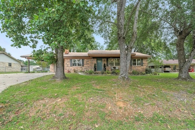 211 Adams St N, Mena, AR 71953 - photo 3