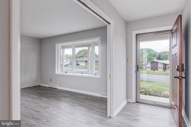 13915 Long Ridge Dr, Hagerstown, MD 21742 - photo 6