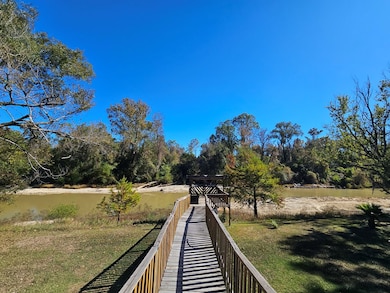 Walk way to the river