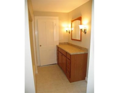 82 Pleasant St unit 84, Hopkinton, MA 01748 - photo 5