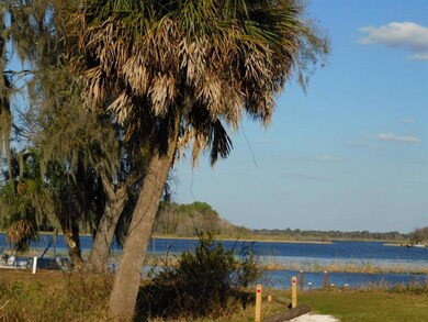 Goes out to the Lake Tsala Apopka chain of lakes