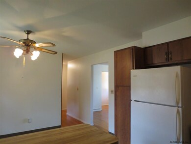 8 Hadden Ln, Troy, NY 12180 - photo 6