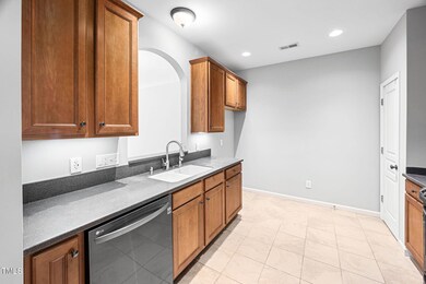 11-web-or-mls-2609-asher-view-ct