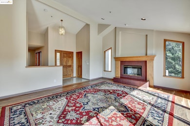 616 Gravatt Dr, Berkeley, CA 94705 - photo 4